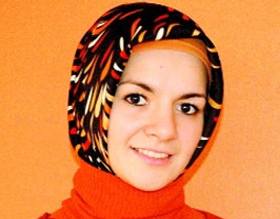 De hoofddoek maakt deel uit van de islamitische godsdienst, maar men moet respect tonen voor iedereen, zowel voor degenen die een drager, als voor degenen die geen dragen