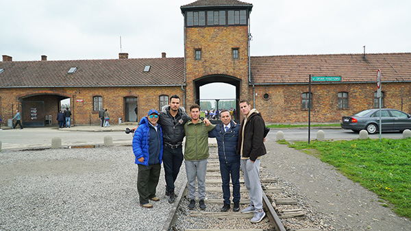 Adnan Oktar temsilcilerinin Jeff Seidel Öğrenci Merkezi ile birlikte Polonya Ziyareti 