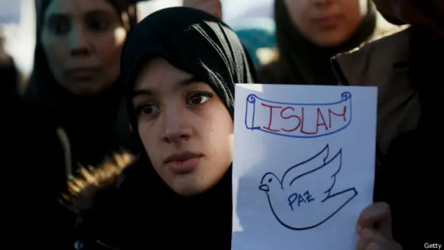 El Islam denuncia el terrorismo  - subtitulado