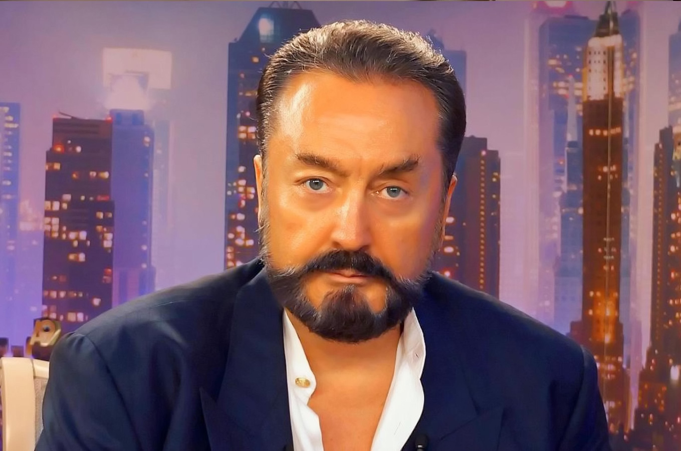 SAYIN ADNAN OKTAR, SOYU HZ. DAVUD’A UZANAN BİR SEYYİDDİR