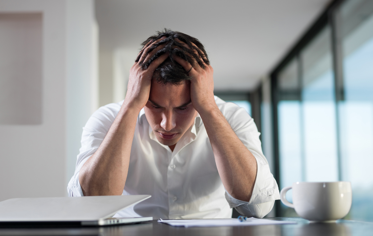 İnsan İçin Ağır Bir Yük, Kusursuzluk ve Hatasızlık İddiası