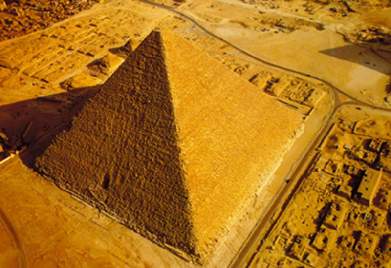 mısır keops piramidi